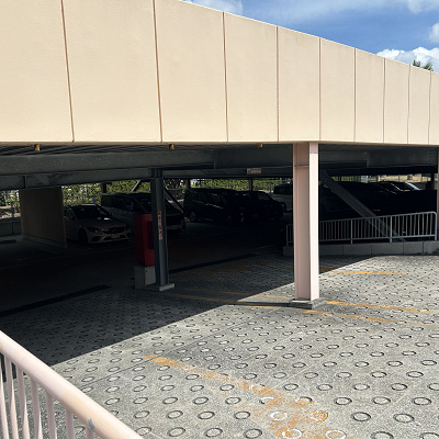 セレブレーションホテル駐車場