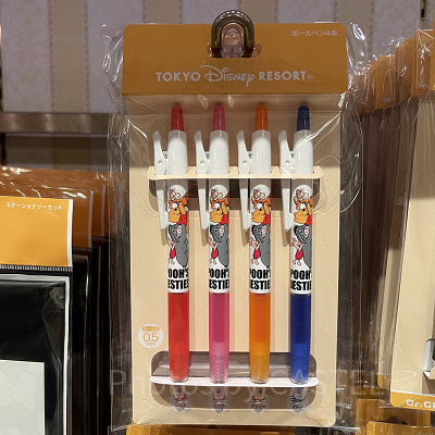 ボールペン４色４本（くまのプーさんべスティーズグッズ）