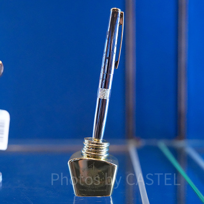 40周年のボールペン＆ペンスタンド