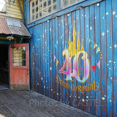 ミゲルズ・エルドラド・キャンティーナ出口の40周年フォトスポット