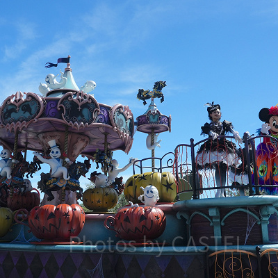 ファンタジーランドをイメージしたフロート（2023年撮影）