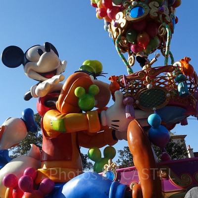 キャラクターに会えるパレード♪