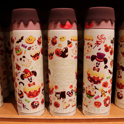 カバンに入れて持ち運びやすい小ぶりのステンレスボトル