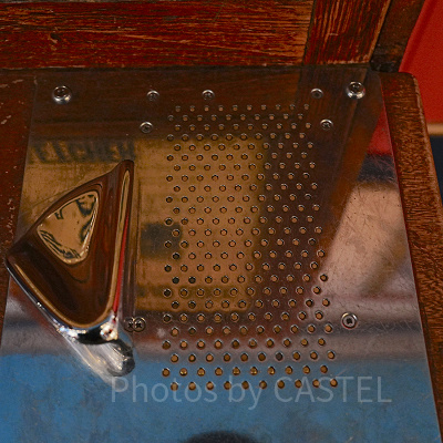 手相占いの手を置く台（手相板）