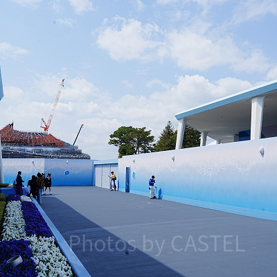 封鎖部分を取り囲む壁（2025年4月撮影）