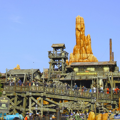 冒険心をくすぐるアドベンチャーランド