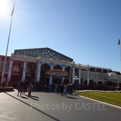 早朝の到着を目安に