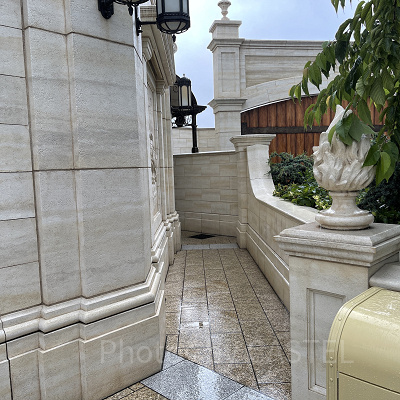 プレミアアクセスの場合の通路（ソアリン）