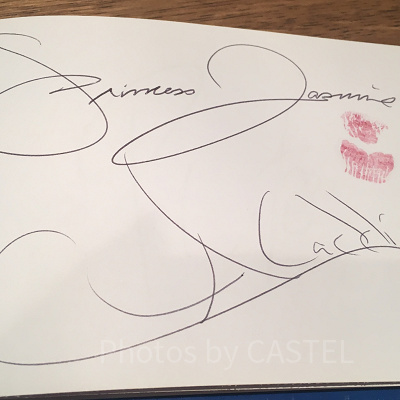 アラジンとジャスミンのサイン