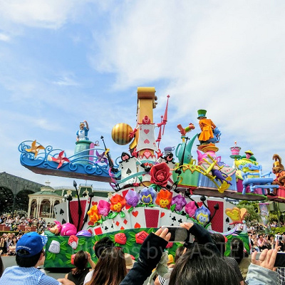 アリス・マッドハッター・白うさぎ・３月うさぎのフロート