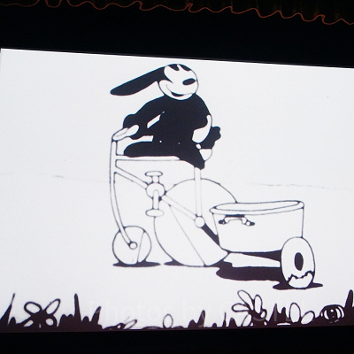 カリフォルニアアナハイムディズニーのアトラクション：メインストリート・シネマ