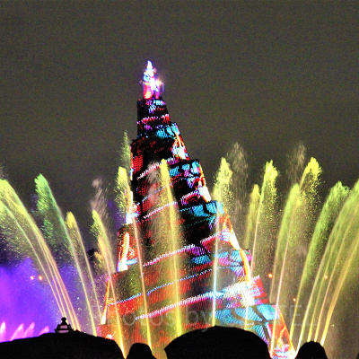 ショーの時間はアトラクションは比較的すく