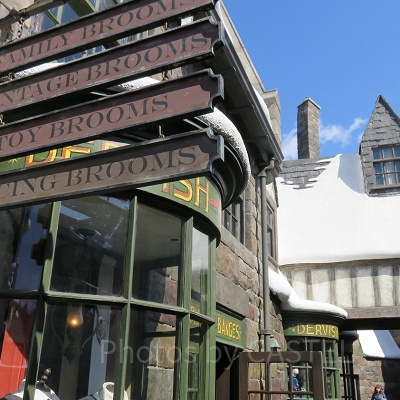 ハリーポッターエリアの裏通り