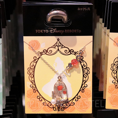 ベルのネックレス