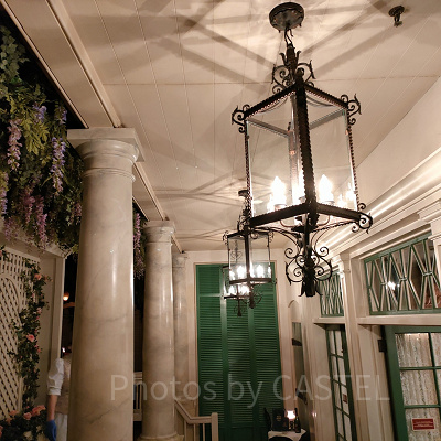 ブルーバイユー・レストラン：内装