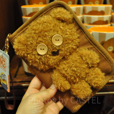 BOB's FAVORITE BEARシリーズのマルチポーチ