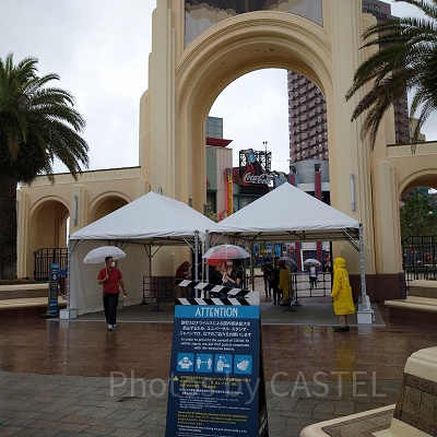 USJの体温測定を知らせるブース