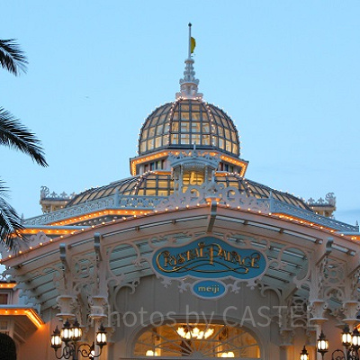 ブッフェ形式のレストラン