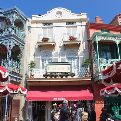 カフェ・オーリンズ