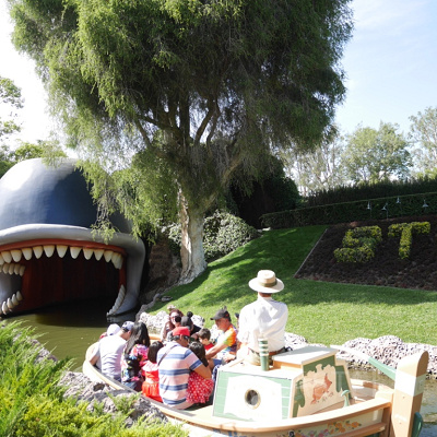 おとぎの国のカナルボート