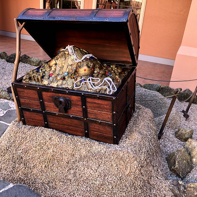 セレブレーションホテル：ディスカバーの中庭