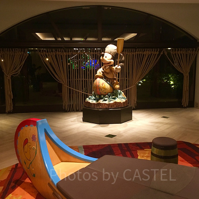 セレブレーションホテル：ディスカバーのロビー