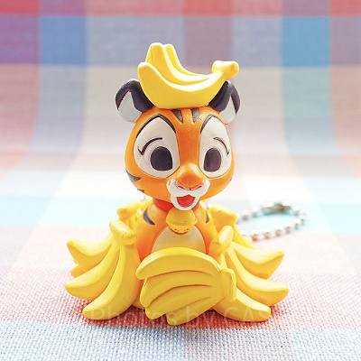 ディズニーストア グーフィー キーチェーン&ガチャガチャ まとめ売り ディズニーストア シークレットキーチェーン ミニペンライト