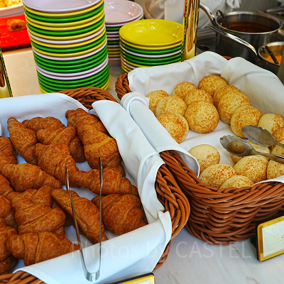 チーズパンとクロワッサン