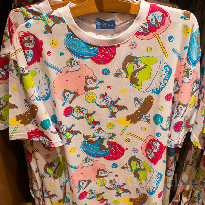 チップとデールのTシャツ