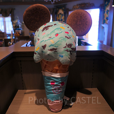 チョコミントアイスクッション（ディズニーブルーのパークフードモチーフグッズ）