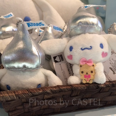 シナモロール×HERSHEY'Sキスチョコレート マスコットホルダー