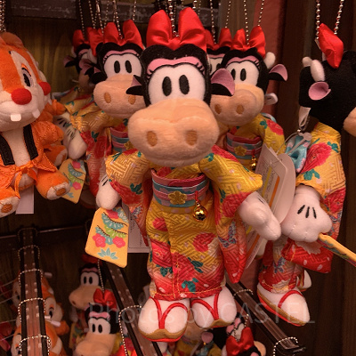 クララベル・カウぬいぐるみバッジ