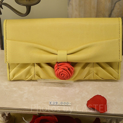 クラッチバッグ