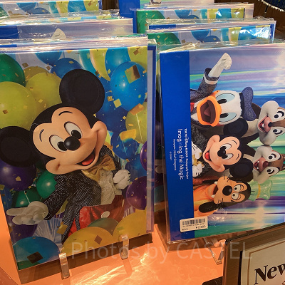 コレクションカードホルダー