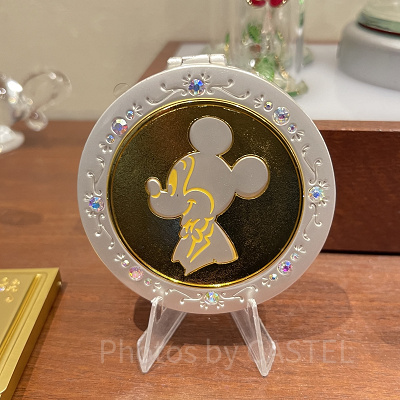 ミッキー横顔デザインのコンパクトミラー