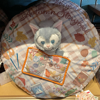 クッション（ダッフィー＆フレンズのオータム・ストーリーブックグッズ）