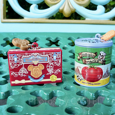 ディズニーガチャガチャ　お菓子モチーフのキーチェーン