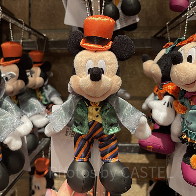 ディズニーハロウィングッズ2023：ぬいぐるみバッジ 2023年09月14日(木)発売