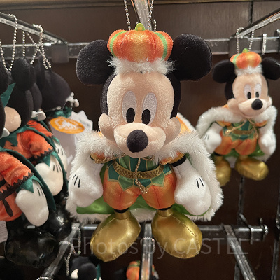 ディズニーハロウィングッズ2023：ぬいぐるみバッジ 2023年09月14日(木)発売