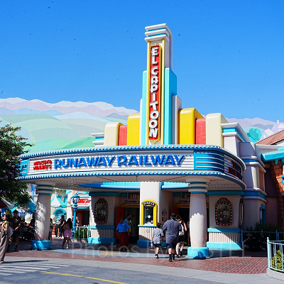 カリフォルニアアナハイムディズニーのアトラクション：ミッキー＆ミニーのランナウェイ・レイルウェイ