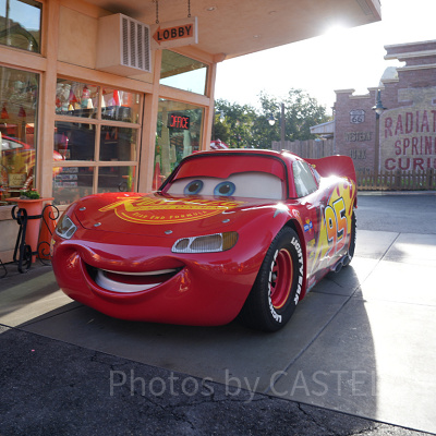 カリフォルニアアナハイムディズニー：ライトニング・マックイーン