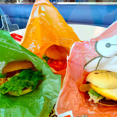 ディズニーランド食べ歩き:トゥモローランド・テラスのバーガー各種