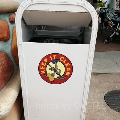 ディズニーランドのゴミ箱（トラッシュカン）