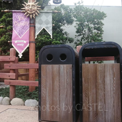 ディズニーランドのゴミ箱（トラッシュカン）