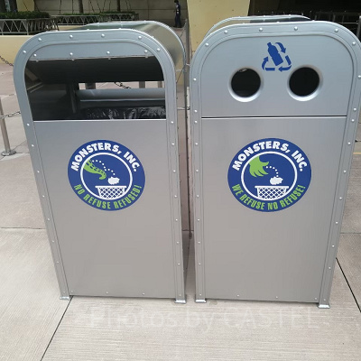 ディズニーランドのゴミ箱（トラッシュカン）