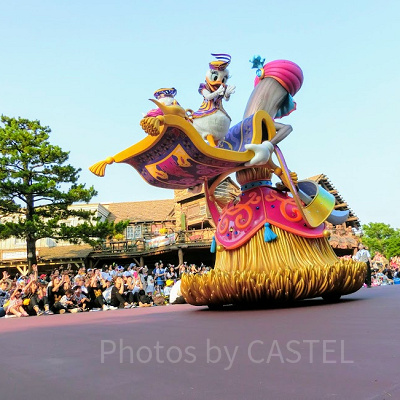 ドナルドとデイジーのフロート