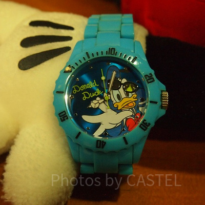 ドナルド柄腕時計