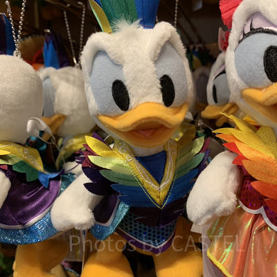 ドナルドぬいぐるみバッジ