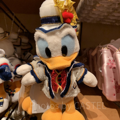 ドナルドぬいぐるみバッジ