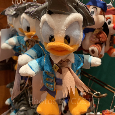 ドナルドぬいぐるみバッジ